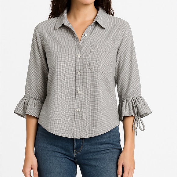 Saks Fifth Avenue Tops - SAKS FIFTH AVENUE/ STRIPPED BUTTON COLLAR BLOUSE 3/4 SLEEVE